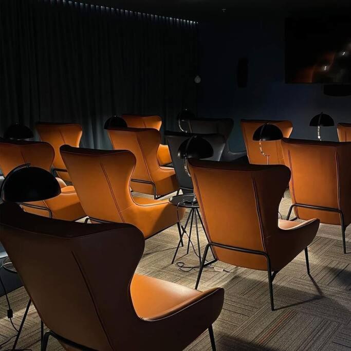 Cosmopolitan Apt 1407, 5 Star Facilities, 15M Sjo Airport, Parking, Pool, Gym San Jose  Ngoại thất bức ảnh