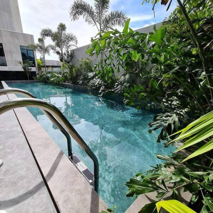 Cosmopolitan Apt 1407, 5 Star Facilities, 15M Sjo Airport, Parking, Pool, Gym San Jose  Ngoại thất bức ảnh