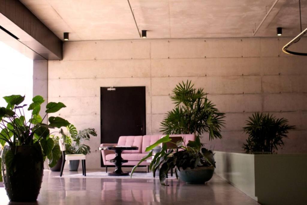 Cosmopolitan Apt 1407, 5 Star Facilities, 15M Sjo Airport, Parking, Pool, Gym San Jose  Ngoại thất bức ảnh